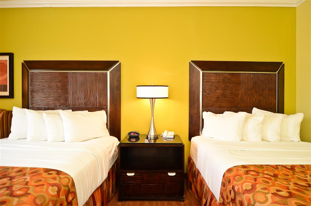Best Western Plus Christopher Inn & Suites - photo 11