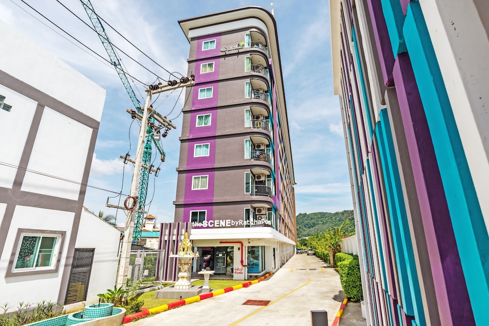 Ratchaporn Place By Favstay in Kathu, Thailand