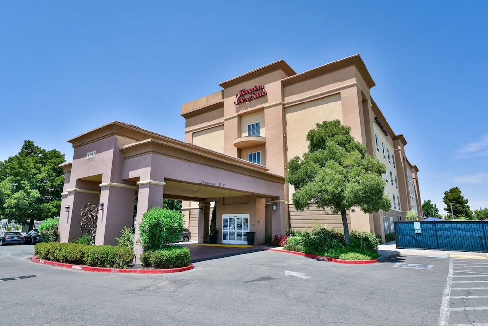 Hampton Inn & Suites Pittsburg CA - featured photo