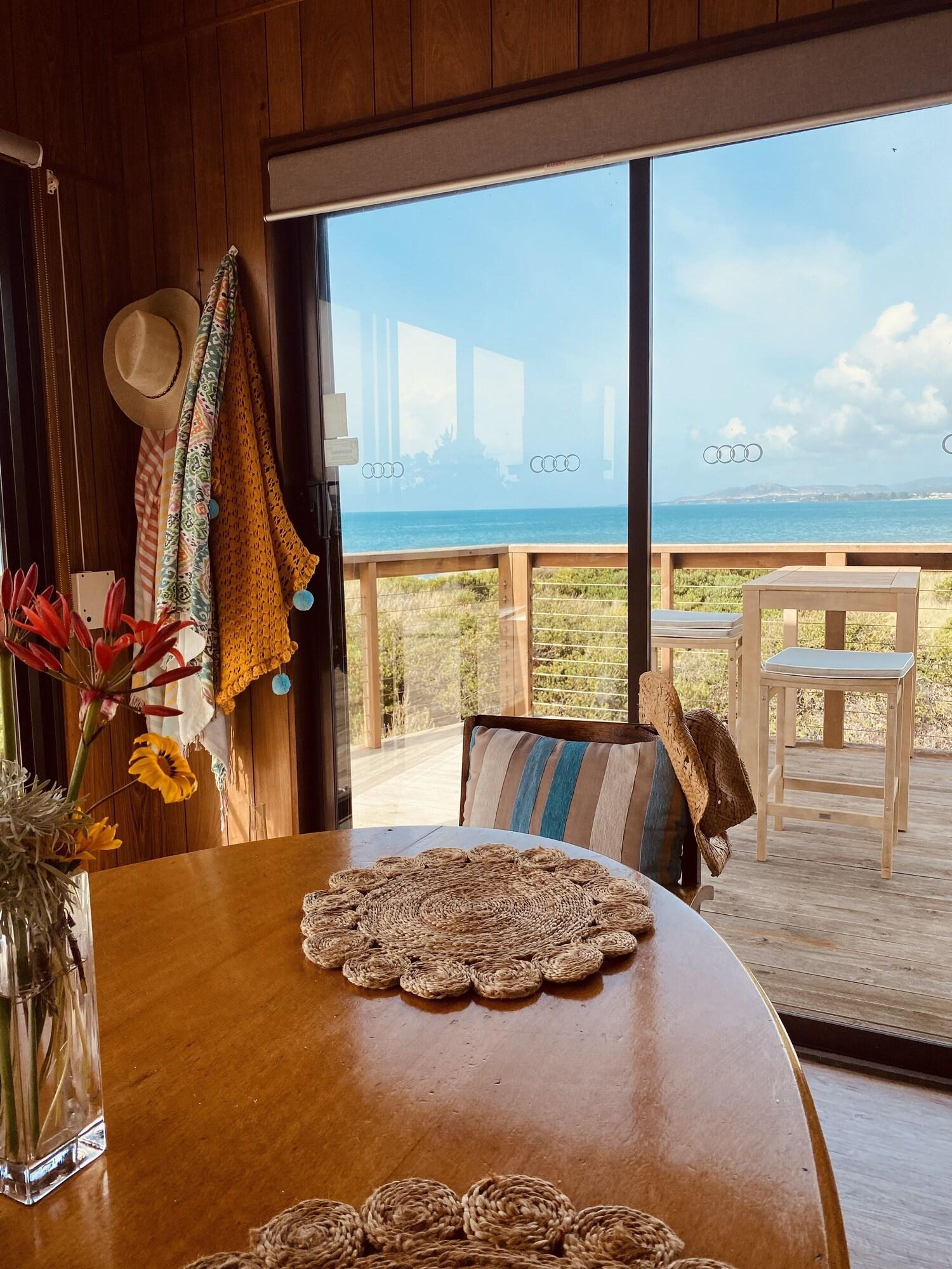 IdleWild Secluded Absolute Beachfront Escape — 4-Star Luxury Hotel in Swansea, Australia