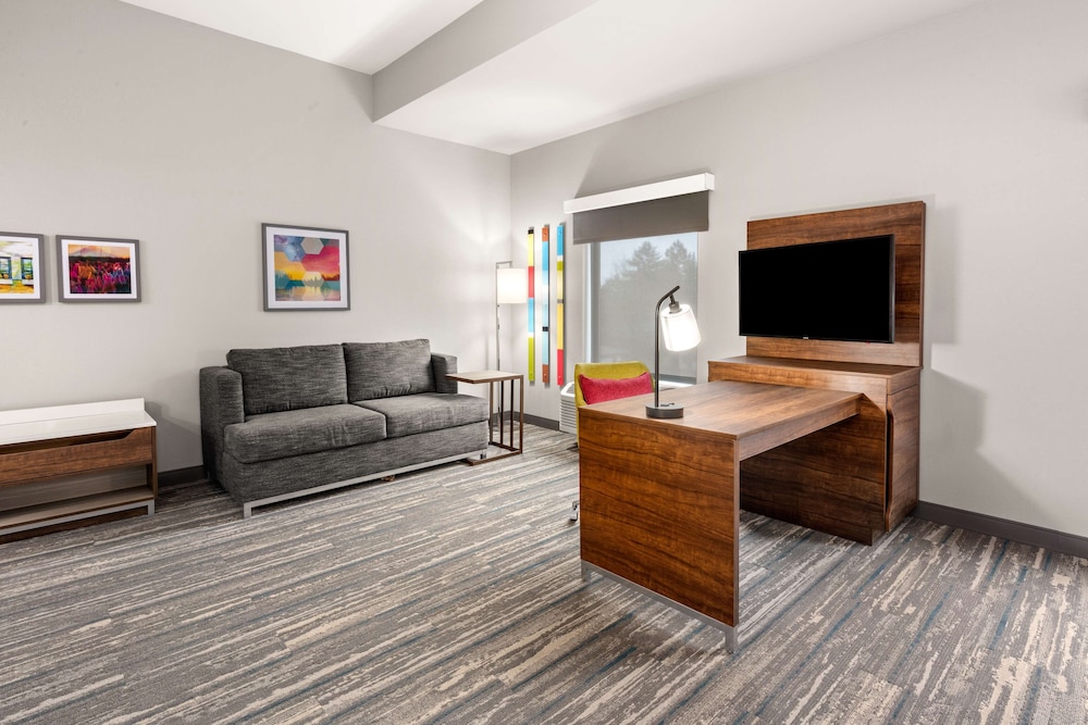 Hampton Inn & Suites Portland Tigard - photo 12