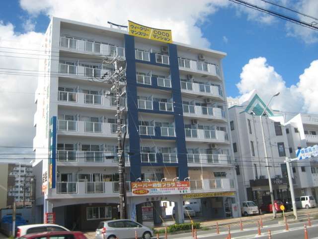 Hotel Coco Shintoshin in Naha, Japan