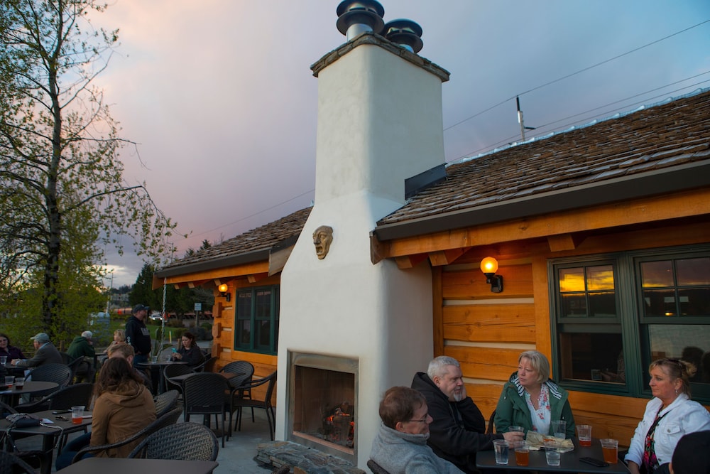 McMenamins Kalama Harbor Lodge - photo 60
