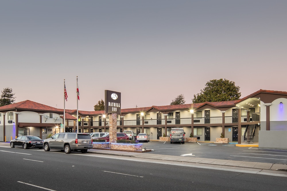 Bayhill Inn - photo 16