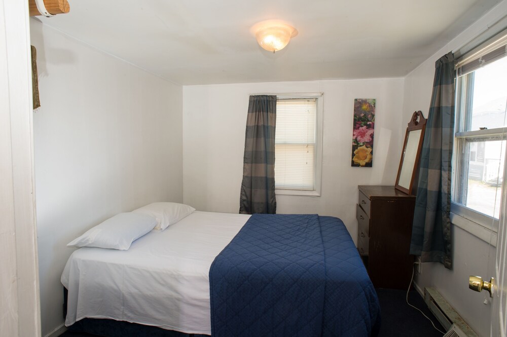 Nautical Motel and Suites - photo 32