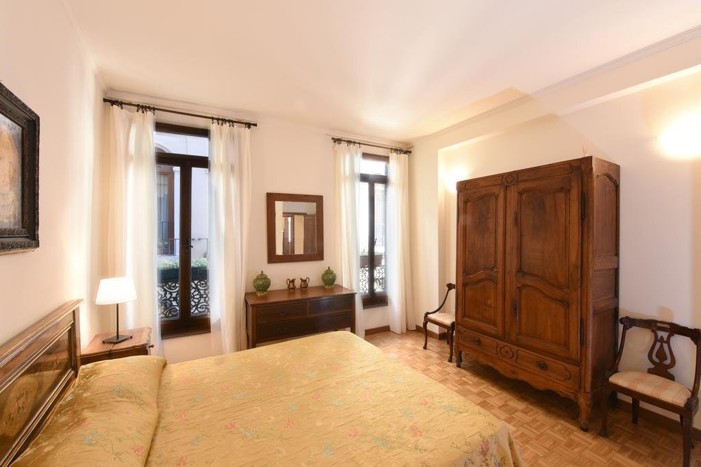 Le Due Corone - last minute hotel in Venice