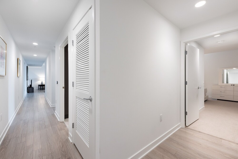 Global Luxury Suites at Reston Town Center - photo 41
