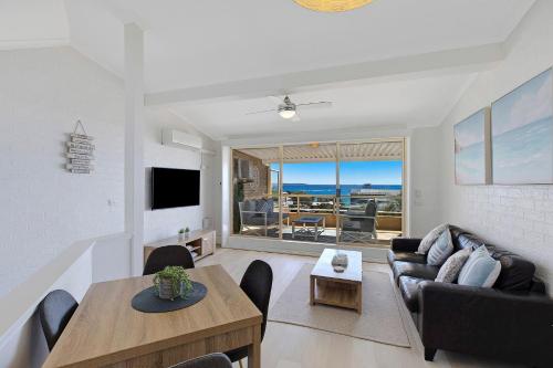 Pacific Breeze 11 — Blue Bay — photo 3