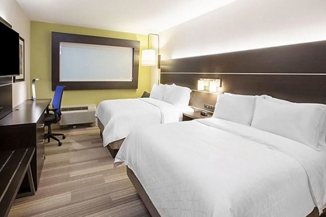 Holiday Inn Express & Suites Colorado Springs South I 25 by IHG - photo 13