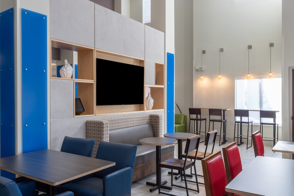 Holiday Inn Express Crystal River by IHG - photo 26