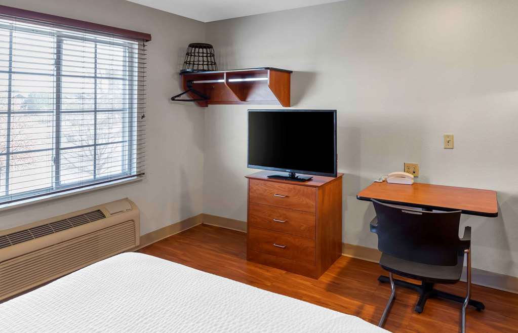 WoodSpring Suites Austin Northwest - photo 19