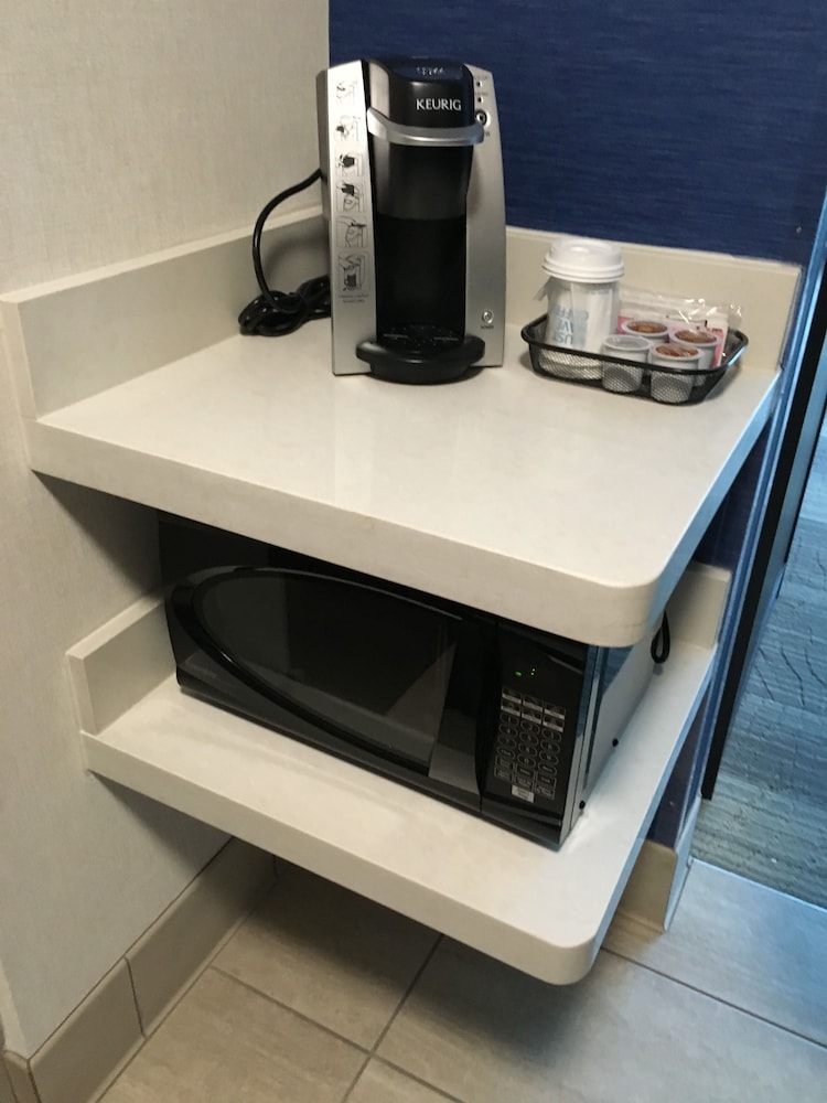 Holiday Inn Express & Suites Oswego by IHG - photo 8