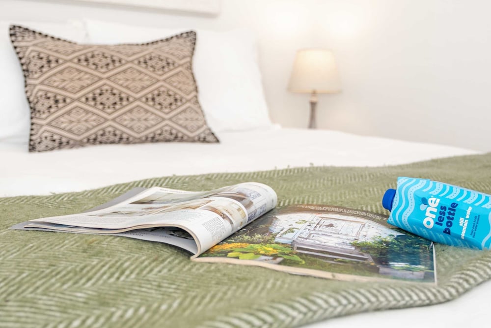 Bright Bayswater Apartment — 4-Star Luxury Hotel in London, United Kingdom