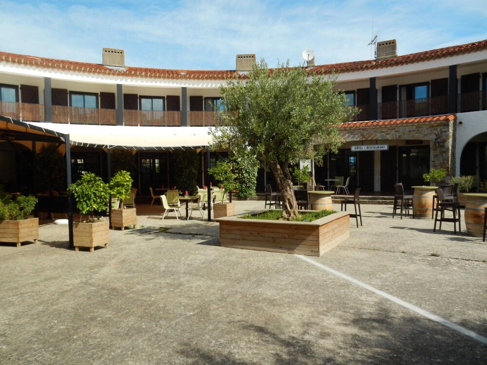 Le Top Du Roulier - last minute hotel in Capendu
