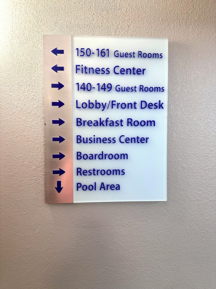 Holiday Inn Express Hotel & Suites Hinesville East Fort Stewart - photo 173