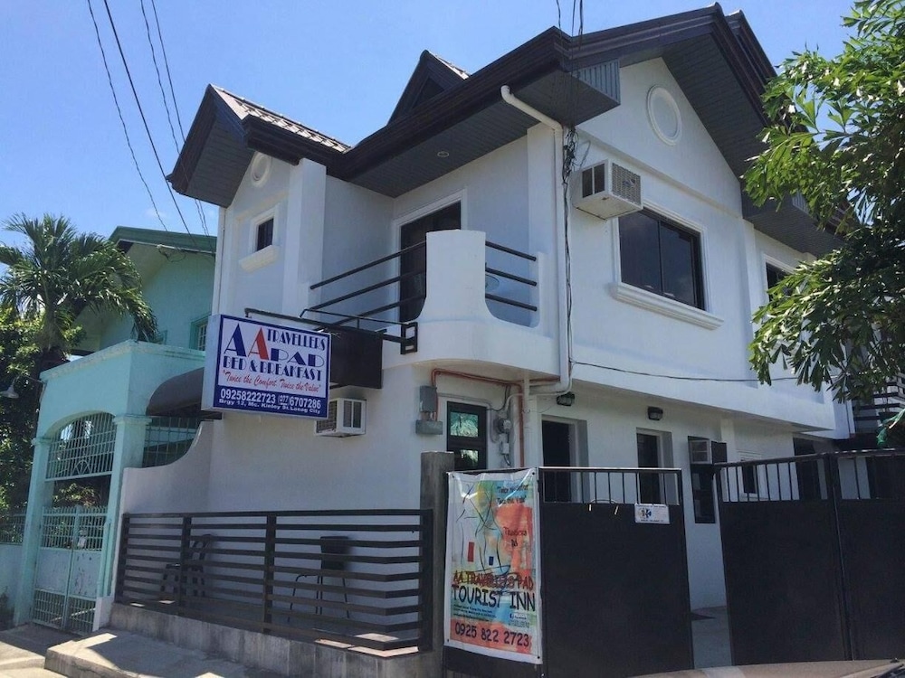 AA Travellers Pad Hotel — hotel in Laoag