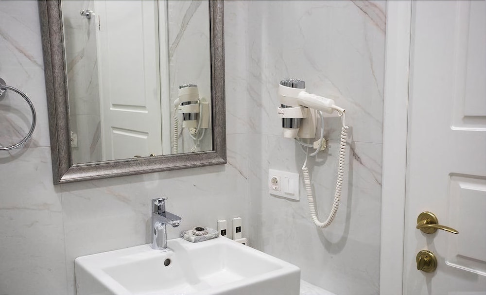 Lifferent Hotel & Spa