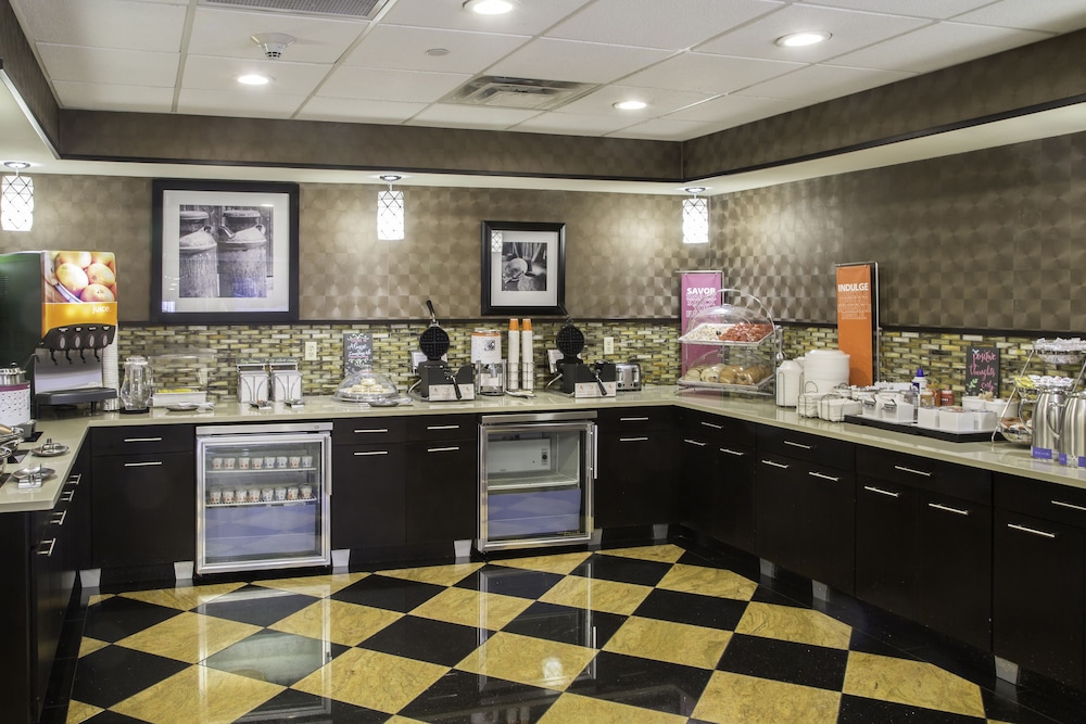 Hampton Inn Oxford West - photo 66