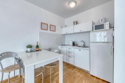 Apartments Niva
