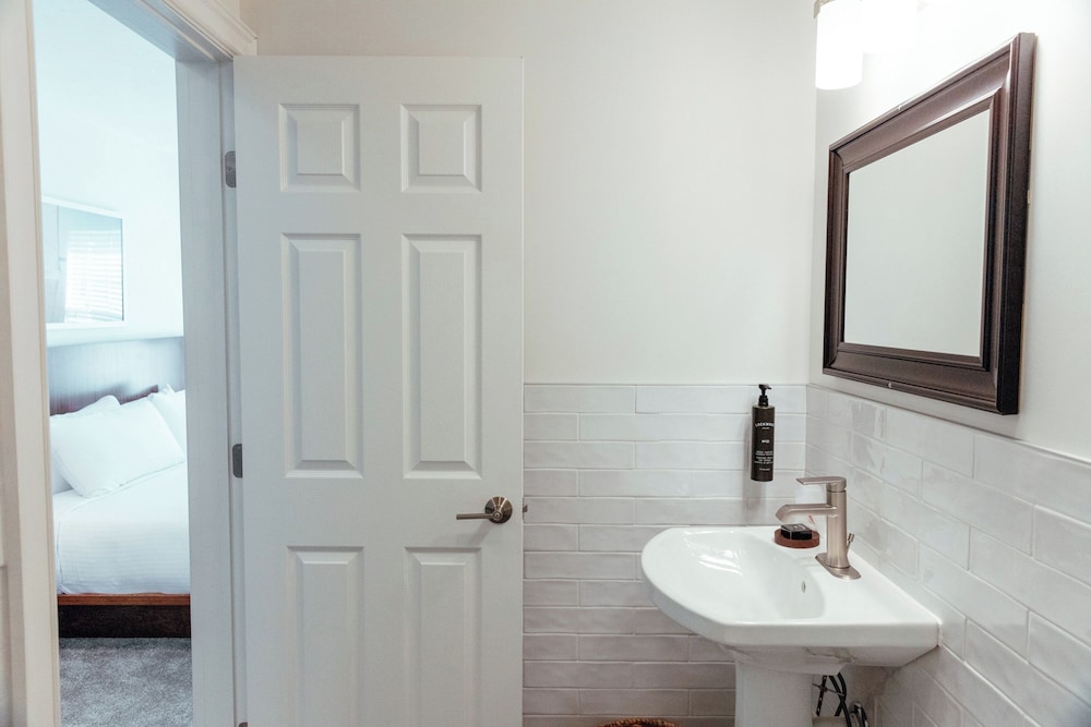 Skaneateles Boutique Hotel - photo 12