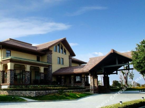 Jianshan Golf Hotel - last minute hotel in Haining
