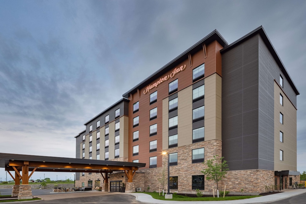 Hampton Inn Verona at Turning Stone - photo 31