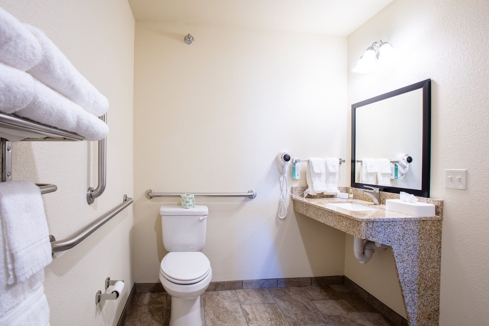 Cobblestone Inn & Suites Pine Bluffs - photo 28