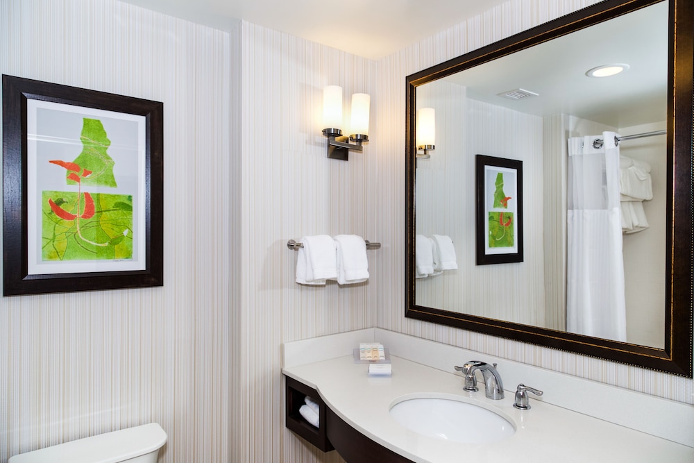 Hilton Garden Inn Burlington Downtown - photo 11