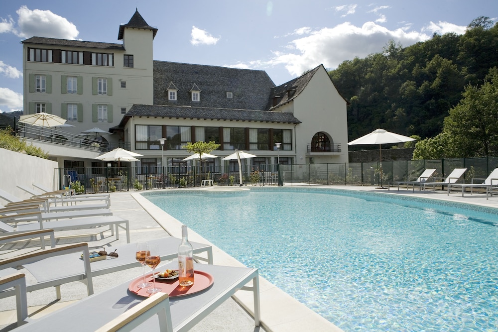 Hôtel La Rivière - carbon neutral hotel in Entraygues-Sur-Truyere