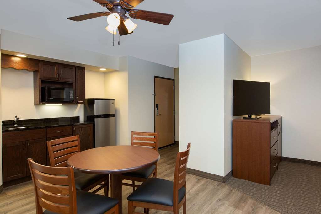 AmericInn by Wyndham Merrill - photo 17