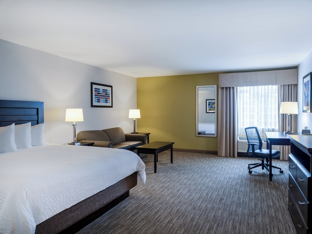 Holiday Inn Express & Suites Chicago Libertyville by IHG - photo 24