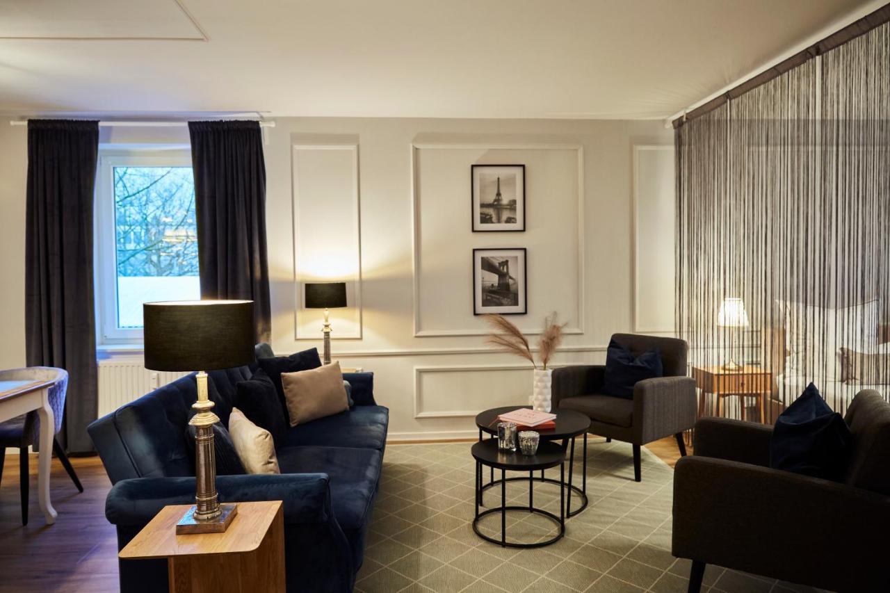 R B Apartment am Airport Hamburg 1 4 Personen Küche Smart TV Waschtrockner kostenloser Parkplatz perfekt für Geschäftsreisende und Familien — 4-Star Luxury Hotel in Hamburg, Germany
