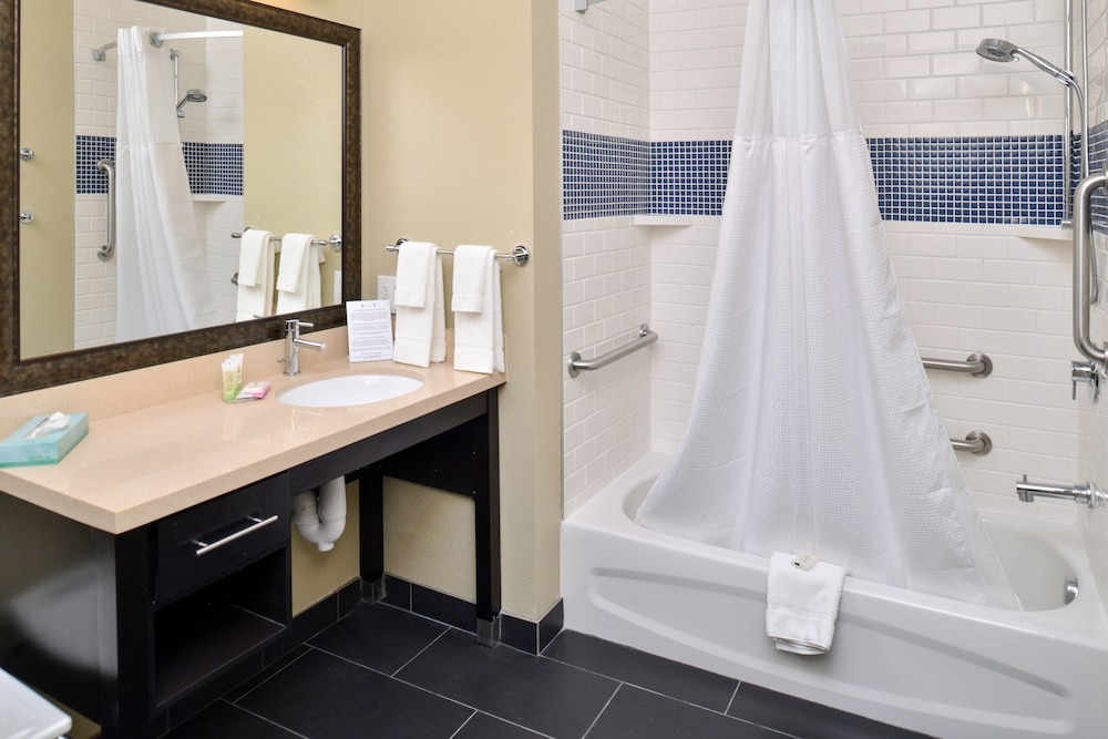 Staybridge Suites Rochester Commerce Dr NW by IHG - photo 30