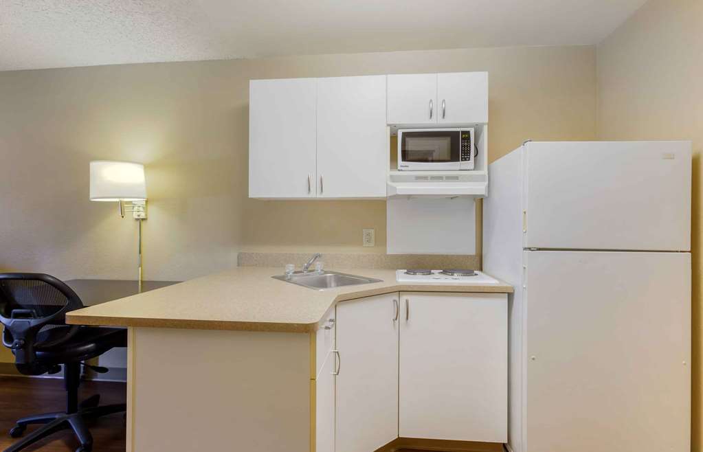 Extended Stay America Suites Phoenix Airport - photo 18
