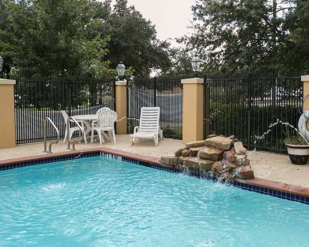 Sleep Inn & Suites Highway 290 NW Freeway - photo 25
