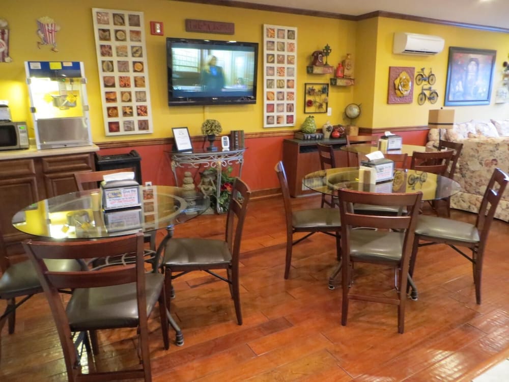 Patti's Inn & Suites - photo 26