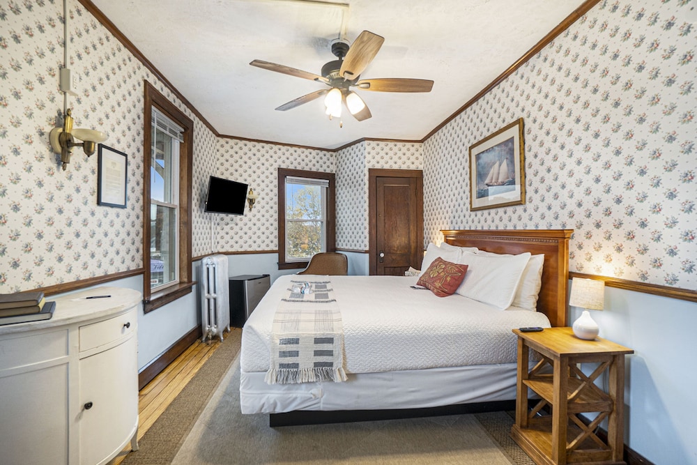 Historic Hotel Nichols - photo 22