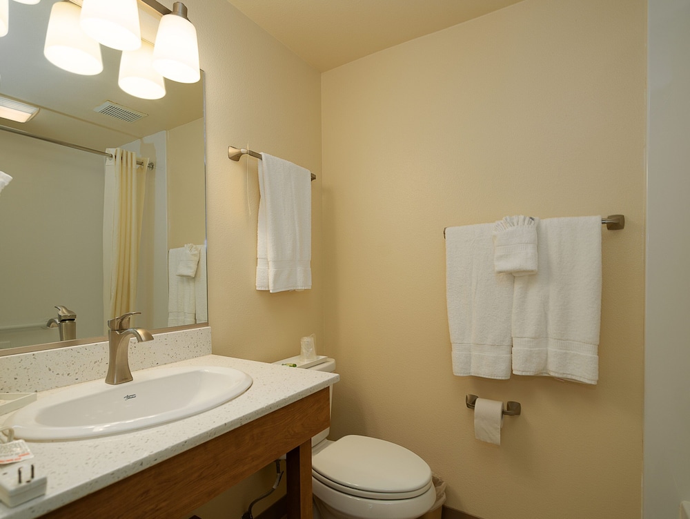 Kellogg West Conference Center and Hotel - photo 18
