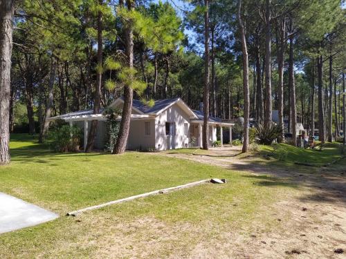 Pinamar Norte Casa Aquiles 8 pax — 4-Star Luxury Hotel in Pinamar, Argentina