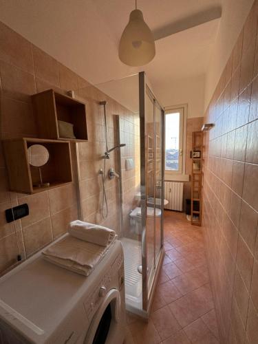 Trilocale Con Due Balconi a Isola Porta Nuova — 4-Star Luxury Hotel in Milan, Italy