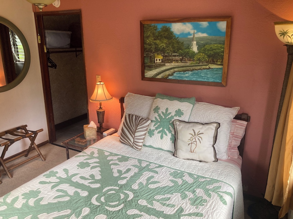 Hale Maluhia Country Inn - photo 21