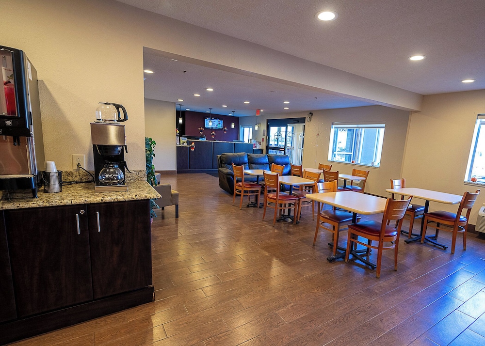 Red Roof Inn & Suites Danville IL - photo 23