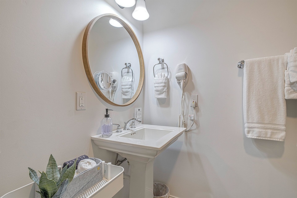 The Orenco Station Hotel - photo 116