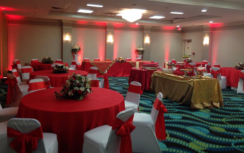 Holiday Inn Express Washington DC SW Springfield - photo 31