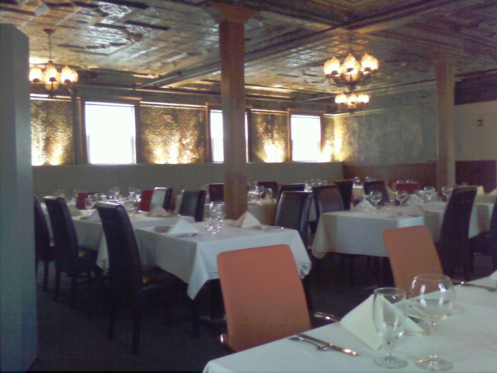 The St Laurent Social Club & Guest Rooms - photo 4