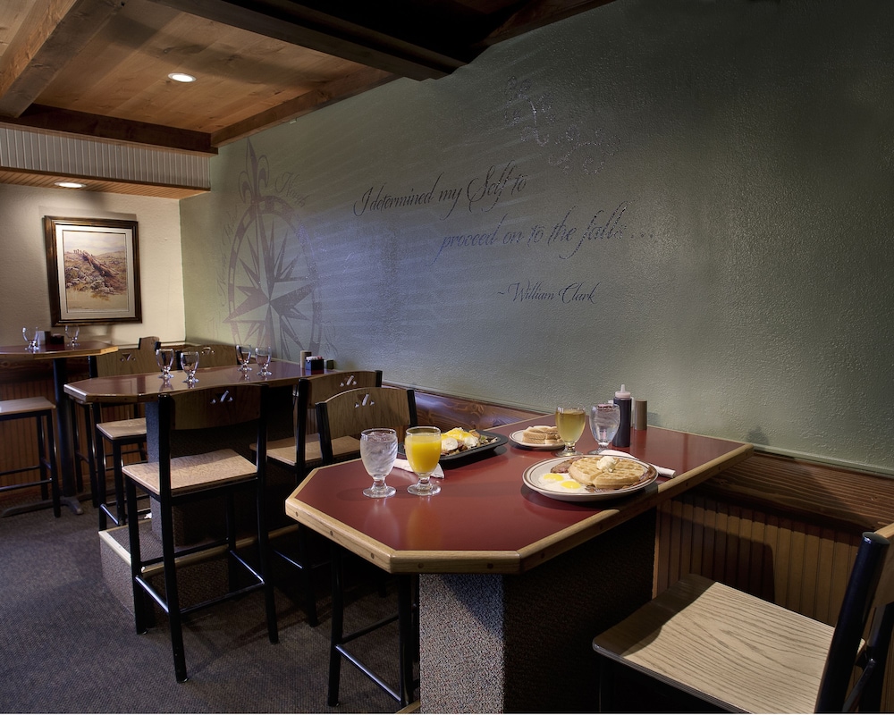 O'Haire Inn - photo 17