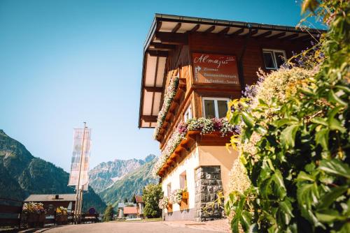 Ferienhotel Almajur in Mittelberg, Austria