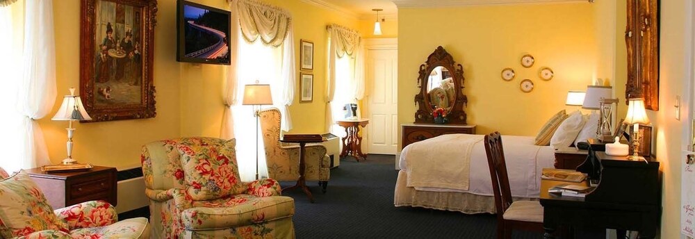 The Martha Washington Inn & Spa - photo 20