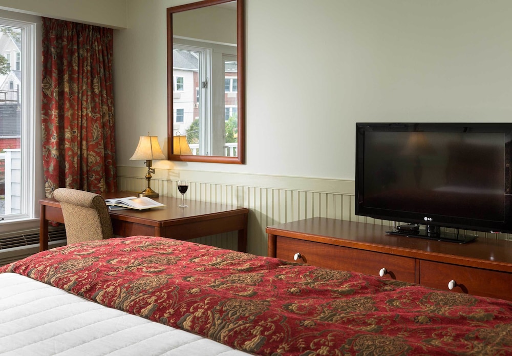 Lord Camden Inn - photo 3