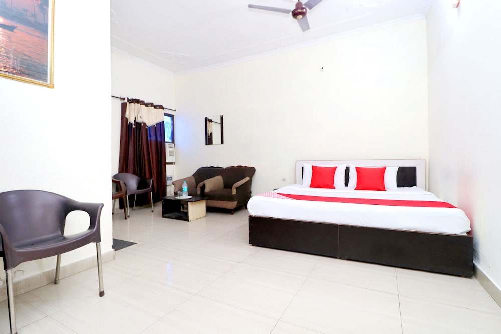 Oyo 39812 Welcome Lounge — Ambala